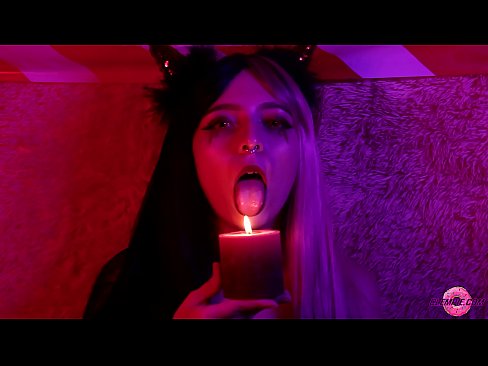❤️ Succubus Sexy-ren Pumada Sutsua Ahoa betetzearekin ❤❌ Etxeko pornoa gugan ❤